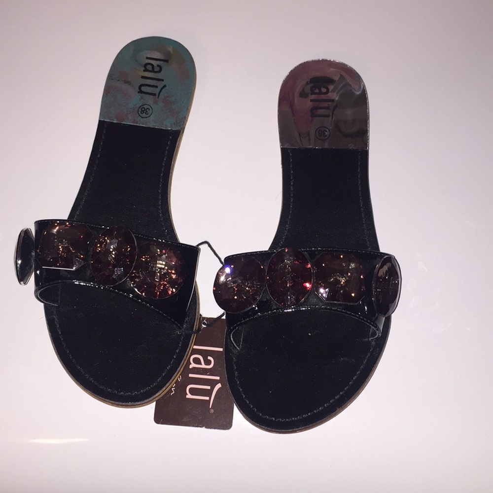 Flats sandals size 8